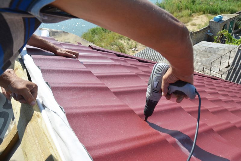 What To Expect During A Metal Roof Repair Service